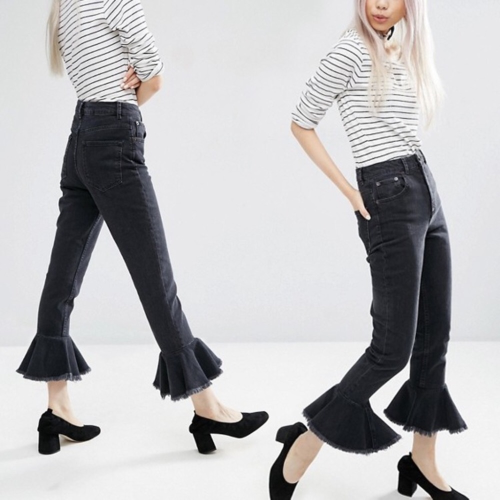 ASOS BLACK HIGHWAISTED FARLEIGH JEANS